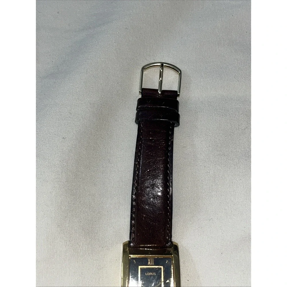Disney Mickey Mouse Lorus Watch Leather Band Works! Tested Needs Battery VTG‎